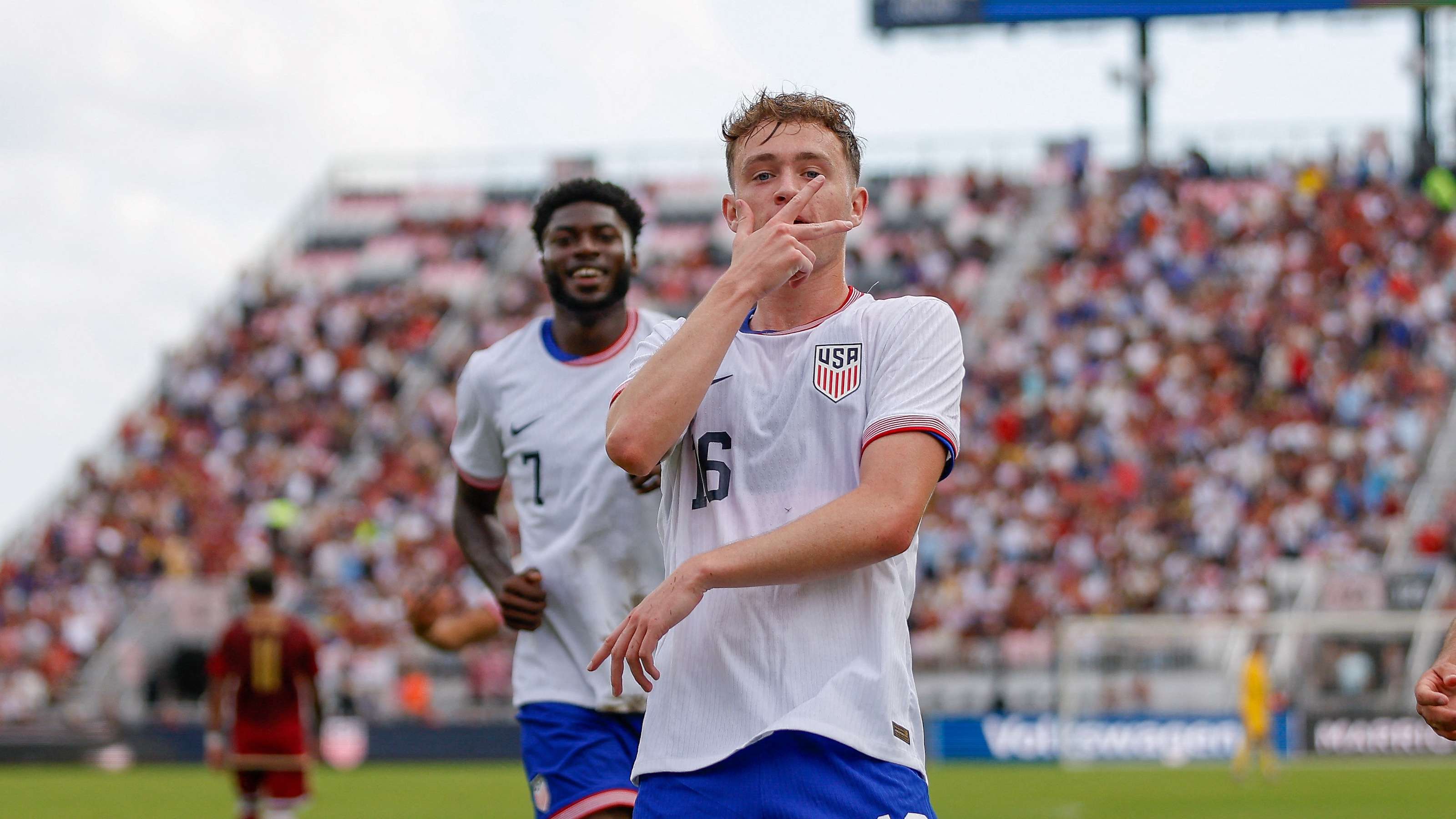 显得游刃有 显得游刃有